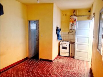 2 PH EN BLOCK DE 2 AMBIENTES ORIGINALES Y LUMINOSOS, OPORTUNIDAD!