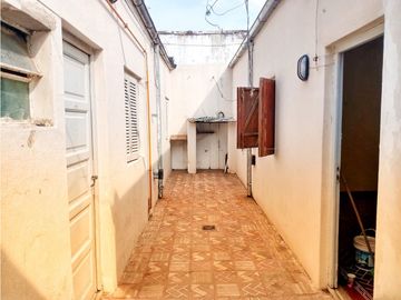 2 PH EN BLOCK DE 2 AMBIENTES ORIGINALES Y LUMINOSOS, OPORTUNIDAD!