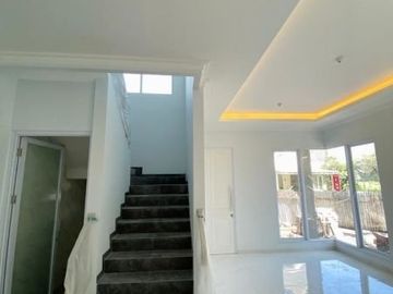 DIJUAL Rumah 2 Lantai Baru Gress, Modern Minimalis, Luas dan Siap Huni *MH
