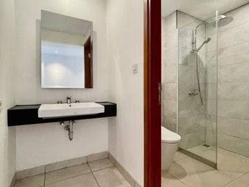 DIJUAL RUMAH / TOWNHOUSE URBANLIVING Jl PAHLAWAN / CIPUTAT, JAKSEL