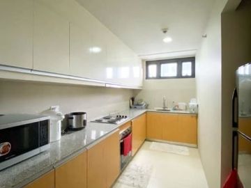 RUSH SALE Uptown Ritz 2BR Facing East with balcony