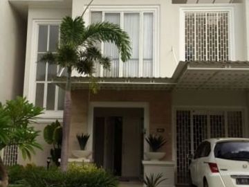 Rumah Pakuwon City-Long Beach Full Renov Row ajalan lebar 3mobil