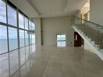 Windrose Penthouse