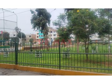 Venta De Amplio Departamento En Los Olivos