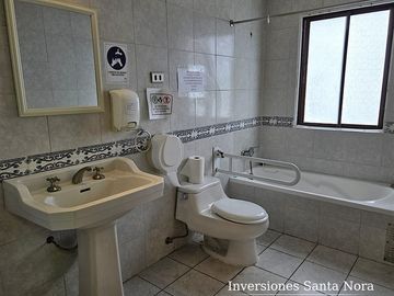 PROPIEDAD COMERCIAL EN AVENIDA ESTADIO LA SERENA