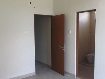 Disewakan Rumah Unfurnished 2lt Summer Bliss Lippo Cikarang Selatan