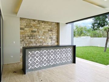 CASA EN VENTA, PRIVADA EL CORTIJO CON AMENIDADES DE LUJO, ZONA COUNTRY, MÉRIDA