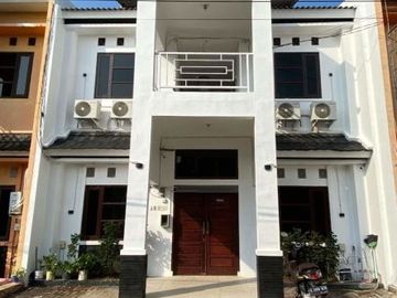 Kosan Bagus 3 Lantai Eksklusif Putri Pondok Indah Panancangan Serang Banten