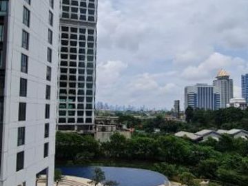 For Sale or Rent Prestigious 2BR Apartment at Izzara