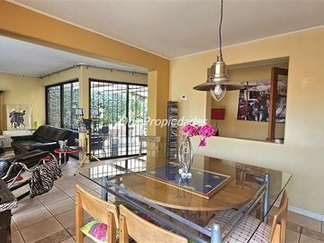 Casa Venta 4D3B Estar Servicio y Piscina Las Condes