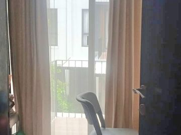 Rumah 3 Lantai Semi Furnish Di Wisteria Cakung Jakarta Timur