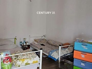 Rumah 3 Lantai Semi Furnish Di Wisteria Cakung Jakarta Timur