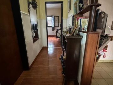Casa con Departamento en venta en Loma Hermosa