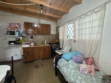 Casa con Departamento en venta en Loma Hermosa