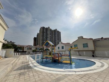 casa condominio en venta en la castellana. Cod V105329