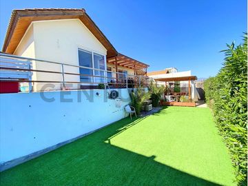 Se vende casa en Altos del Rosario, Peñuelas