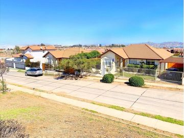 Se vende casa en Altos del Rosario, Peñuelas