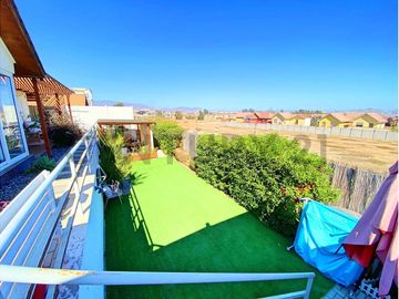 Se vende casa en Altos del Rosario, Peñuelas