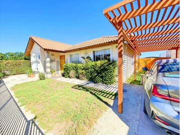 Se vende casa en Altos del Rosario, Peñuelas