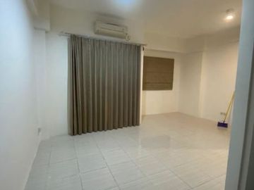 Apartemen 3BR Puncak Dharmahusada City View Selangkah Ke Merr
