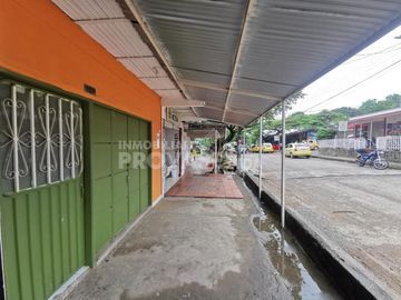 casa-local en venta en la libertad. Cod V102162