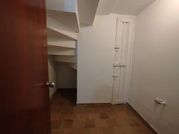 apartamento en arriendo en el troncal. Cod A122772