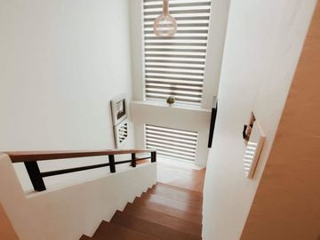 RFO Spacious 4BR 5T&B 2-3 CG Dplex Thse Sta. Mesa Heights QC