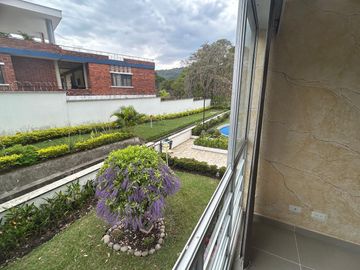 Venta de Apartamento en Floridablanca-Condominio Abadías. Cod V9244
