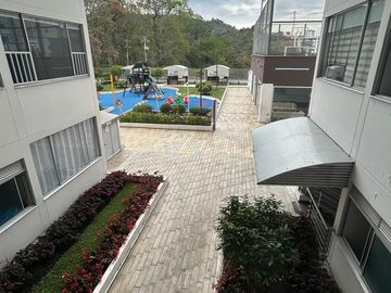 Venta de Apartamento en Floridablanca-Condominio Abadías. Cod V9244