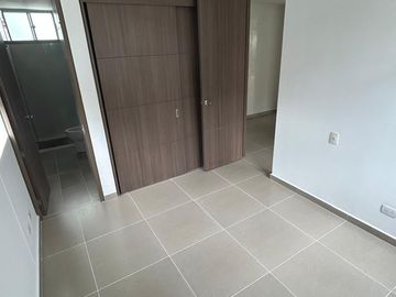 Venta de Apartamento en Floridablanca-Condominio Abadías. Cod V9244