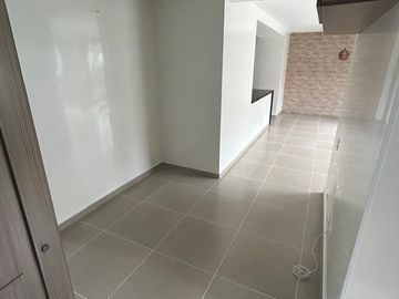 Venta de Apartamento en Floridablanca-Condominio Abadías. Cod V9244