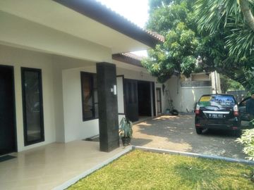 Disewakan Rumah Private Pool di Bangka Jakarta Selatan