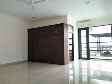Disewakan Rumah Private Pool di Bangka Jakarta Selatan