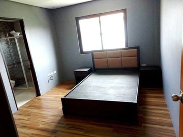 Three Storey with Five Bedrooms House and Lot for Rent in H