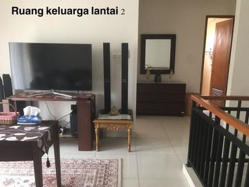 Dijual Rumah Posisi Hook (Semi Furnish) Dalam Komplek Elite Di Kebagusan Pasar Minggu Jakarta Selatan