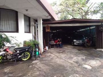 Rumah tinggal lokasi trunojoyo dekat riau, dago bandung