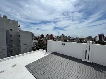 Departamento de dos ambientes al contrafrente a la venta en Wilde