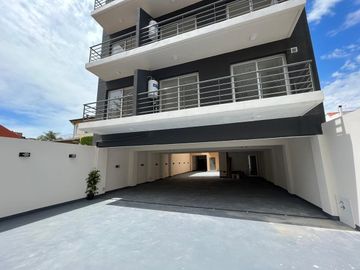 Departamento de dos ambientes al contrafrente a la venta en Wilde