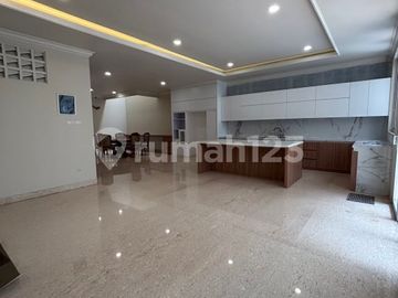 Dijual / Disewa Rumah Cantik dan Mewah Brand New di Alam Sutera