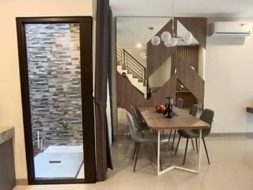 Rumah baru dalam cluster di teluk Pucung dekat Sumarecon Bekasi