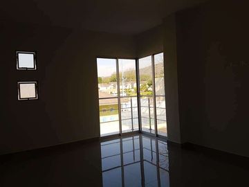 Venta de hermosa casa en urbanización