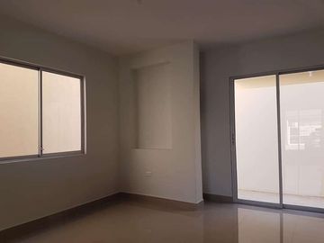 Venta de hermosa casa en urbanización