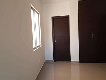 Venta de hermosa casa en urbanización