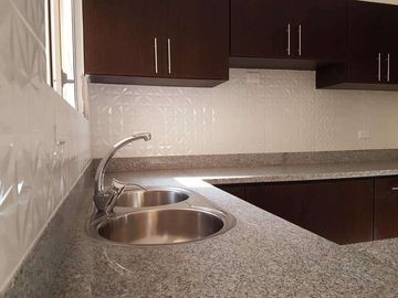 Venta de hermosa casa en urbanización