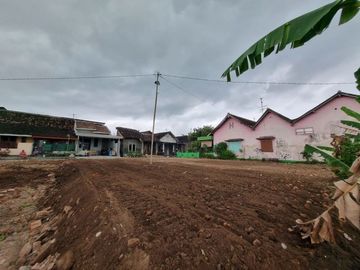 Jual Tanah Temurahhhh di Utara Stadion Trikoyo Klaten