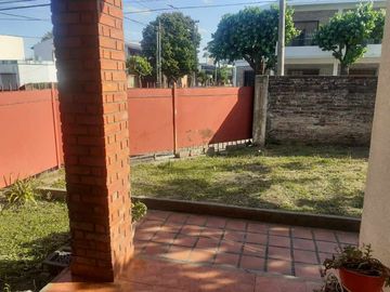 Casa en venta en Castelar Sur