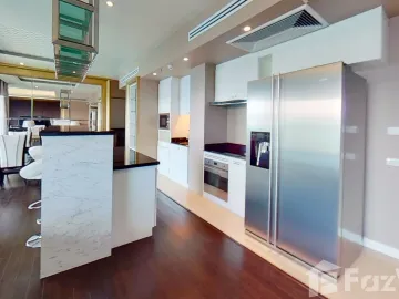 Sweet Dreams in the Sky: Chaing Mai Penthouse Living