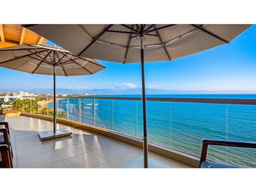 Departamento en Venta en Puerto Vallarta, 3 Recámara, 4.5 Baños