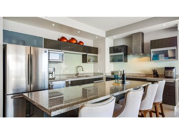 Departamento en Venta en Puerto Vallarta, 3 Recámara, 4.5 Baños