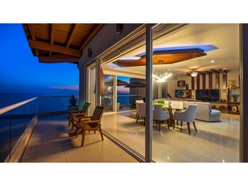 Departamento en Venta en Puerto Vallarta, 3 Recámara, 4.5 Baños